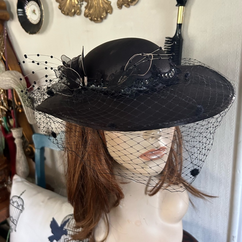Vintage Black Satin Wide Brim Hat w Veil - Picture 3 of 16